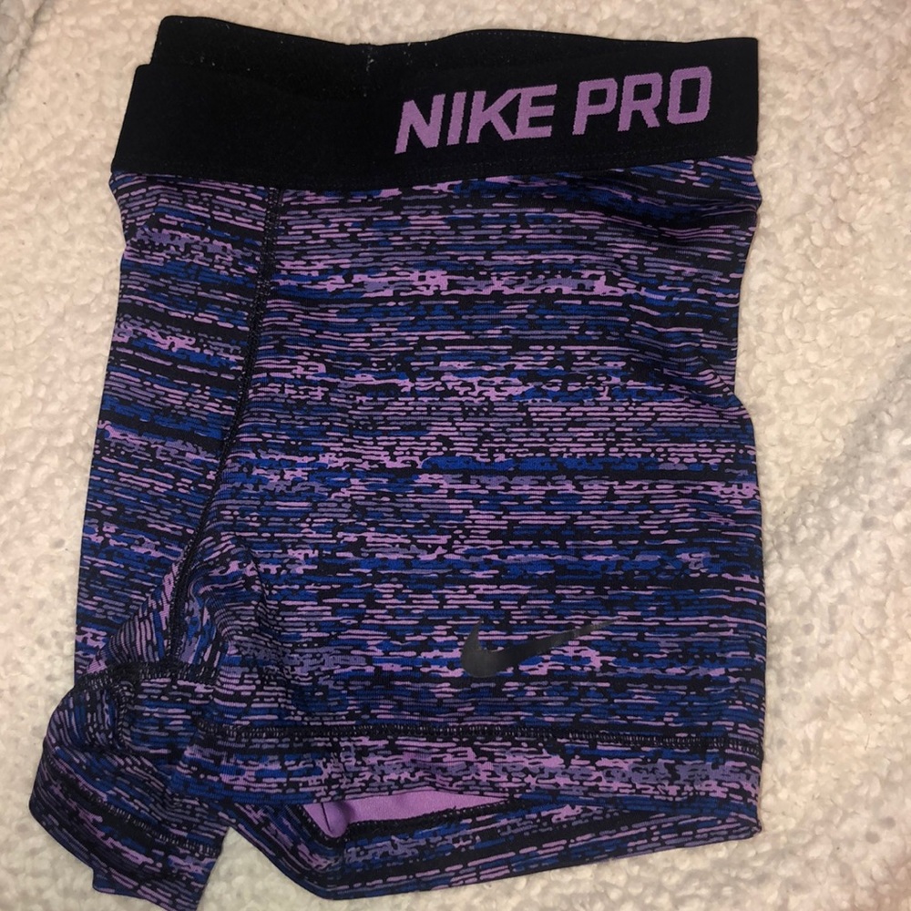 NIKE PROS